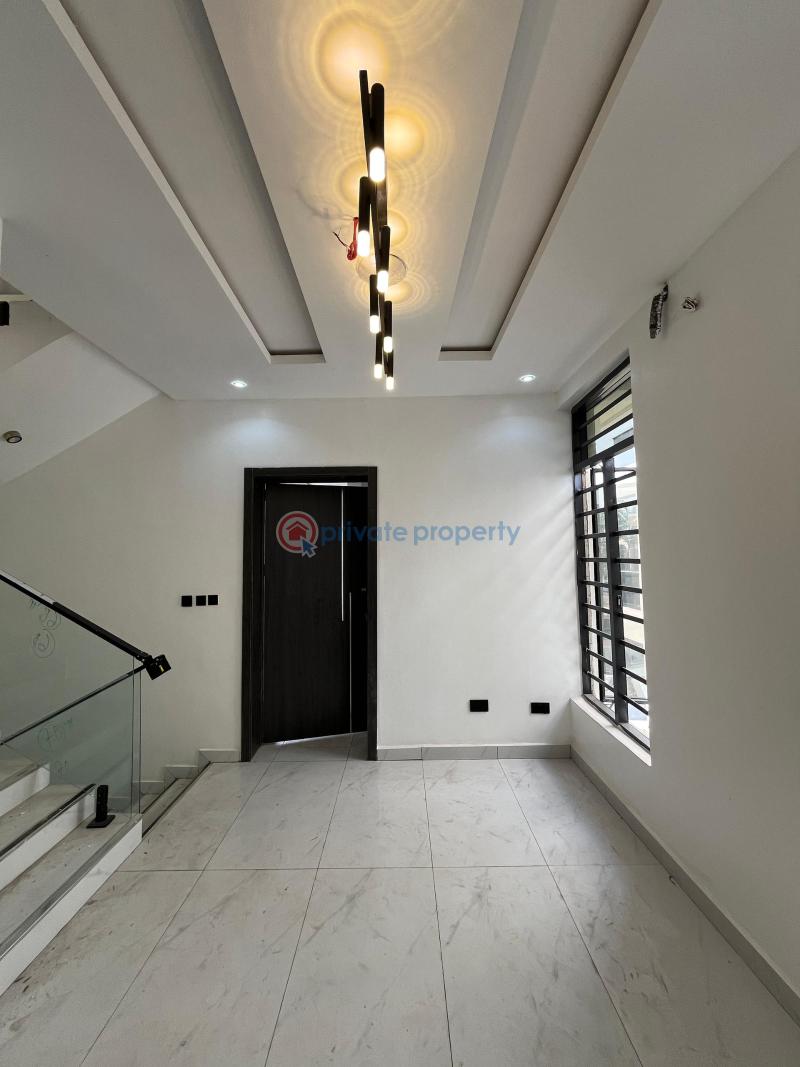 5 bedroom Detached Duplex For Sale Omole Phase 1 Ikeja Lagos - 9