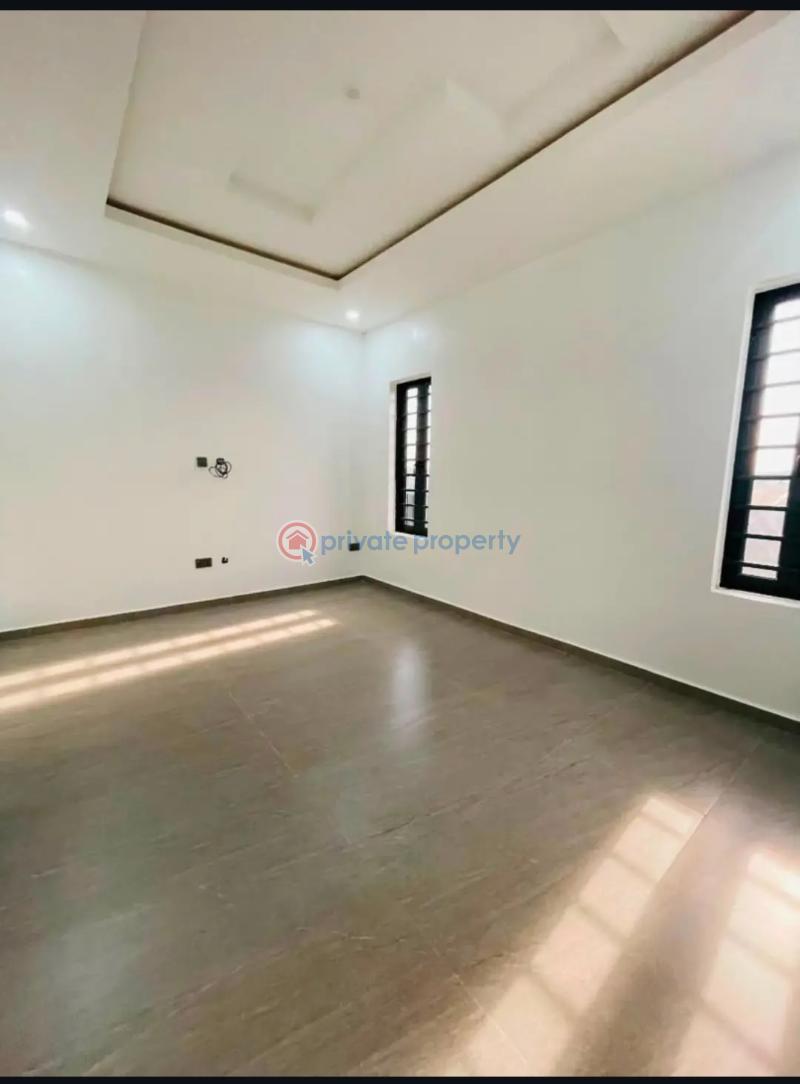 6 bedroom Detached Duplex For Sale Magodo Phase 2 Ojodu Lagos - 2