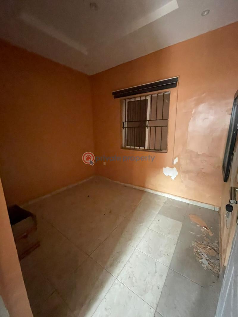 1 bedroom Mini Flat For Rent Folagoro Yaba Fola Agoro Yaba Lagos - 5