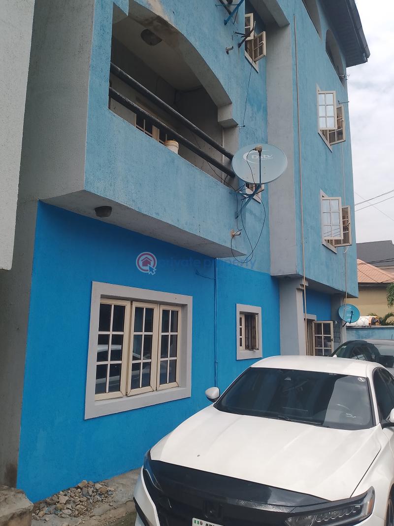 3 bedroom Block Of Flats For Rent Ago Palace Isolo Lagos - 5
