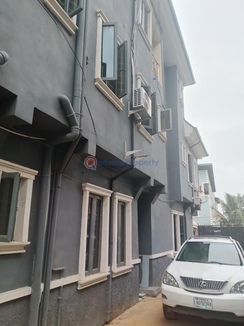 2 bedroom Block Of Flats For Rent Ago Palace Isolo Lagos - 5