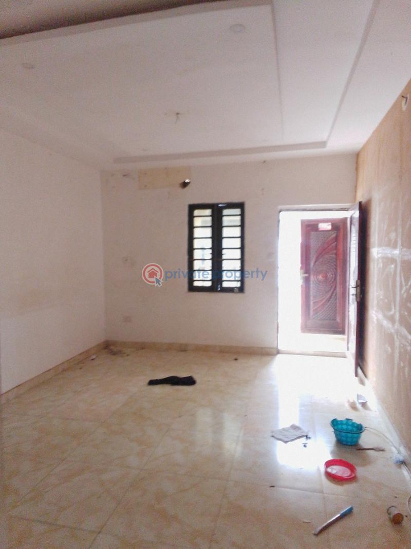 2 bedroom Block Of Flats For Rent Ago Palace Isolo Lagos - 11