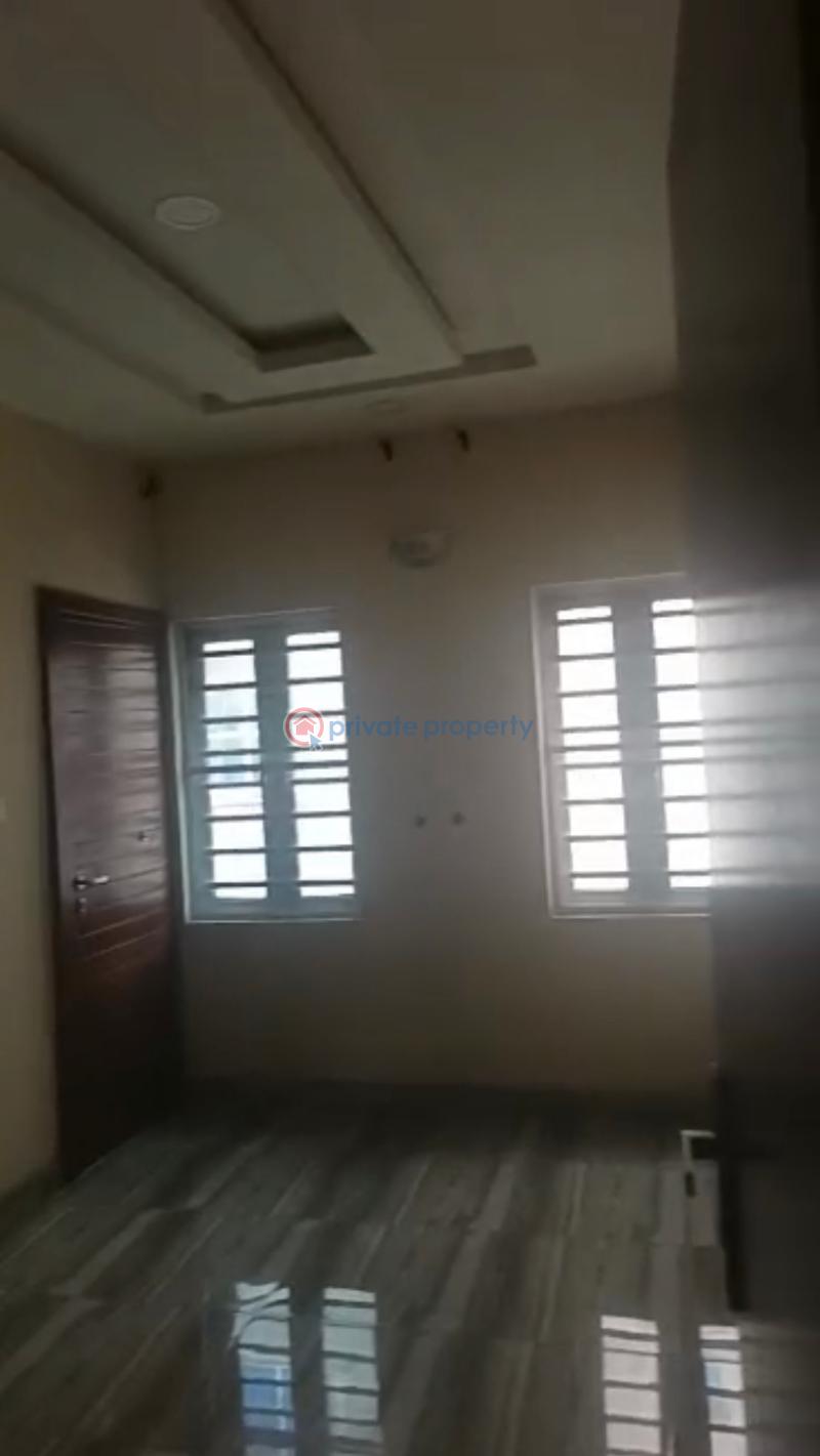 2 bedroom Flat & Apartment For Rent Close To Deeper Life Hq Gbagada Lagos - 3