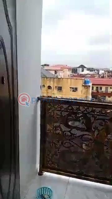 Executive 2 bedroom flat - 2 2 bedroom Block Of Flats For Rent Itire-Ikate Surulere Lagos - 2
