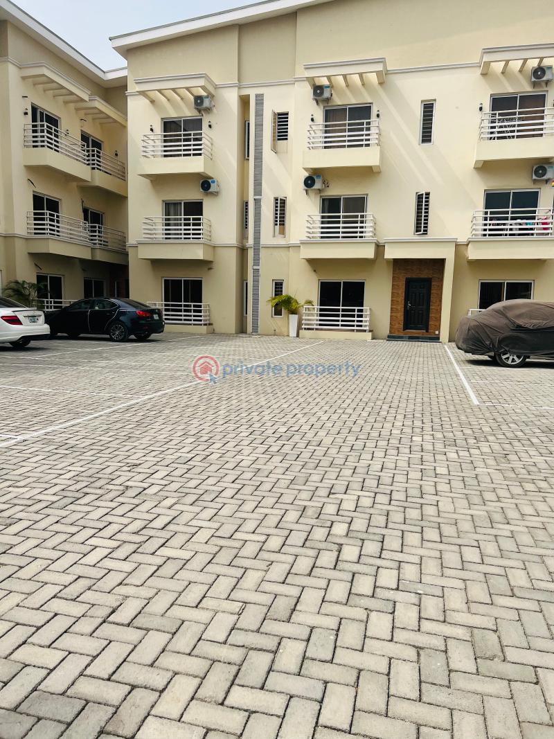 For rent 2 bedroom Block Of Flats Lekki Peninsula Estate Scheme 2 Ajah