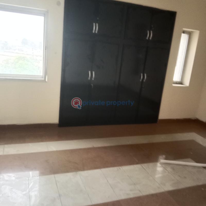 2 bedroom Block Of Flats For Rent Bode Thomas Surulere Lagos - 2