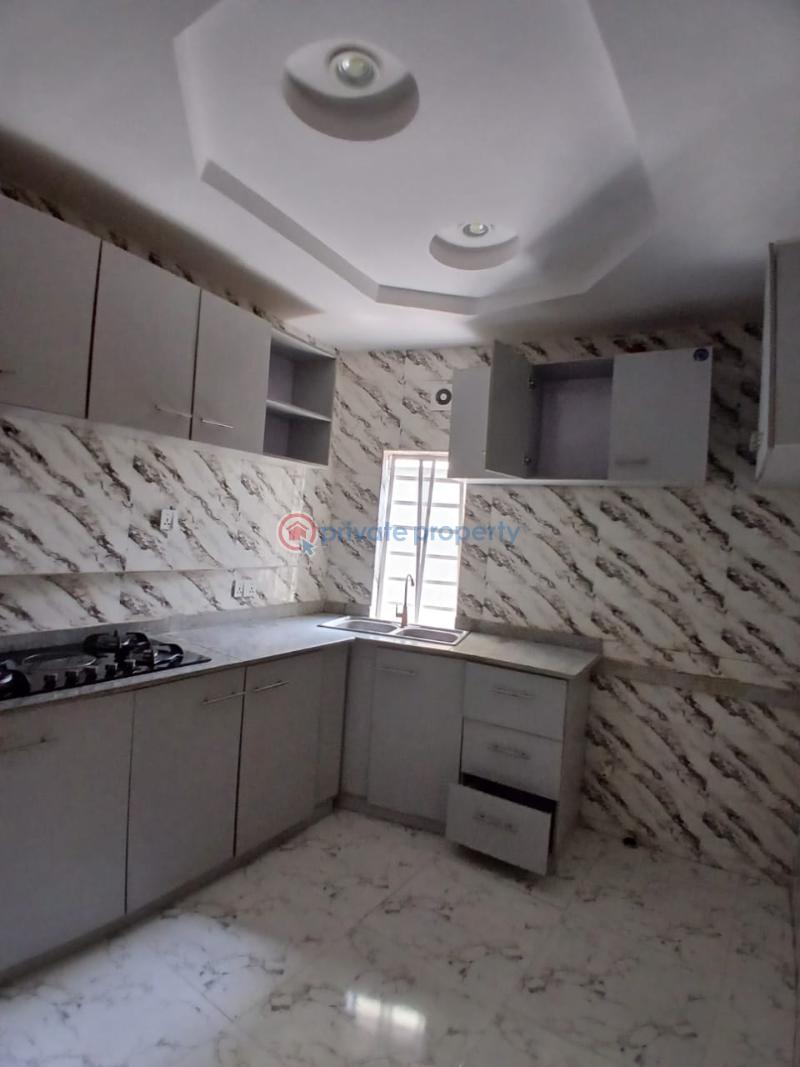 2 bedroom Block Of Flats For Rent Ogudu Road Ogudu Lagos - 1