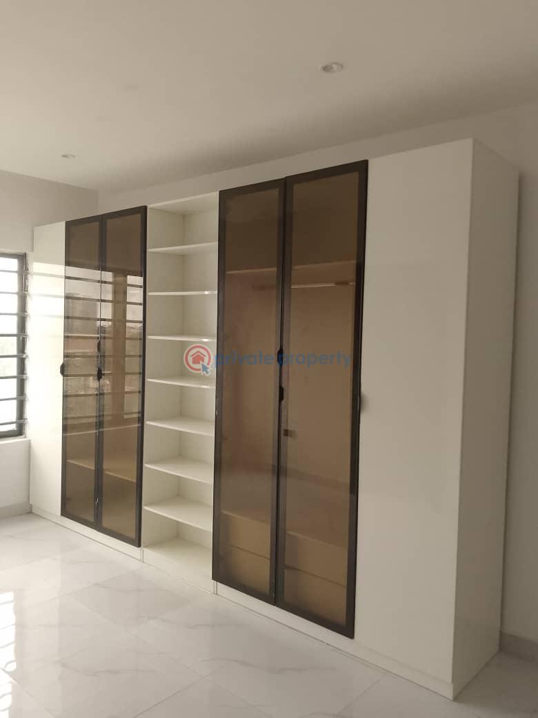 2 bedroom Block Of Flats For Sale Lekki Phase 1 Lagos - 4