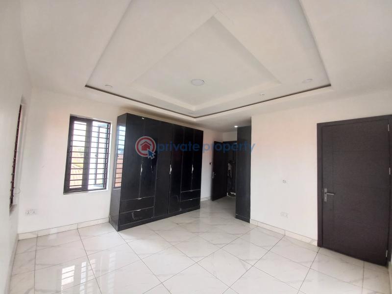 Executive 3 bdrms apartment in a good area - 4 3 bedroom Block Of Flats For Sale LSDPC Maryland Estate Lagos - 4