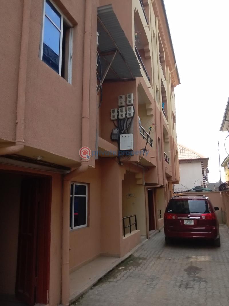 3 bedroom Block Of Flats For Rent Ago Palace Isolo Lagos - 1