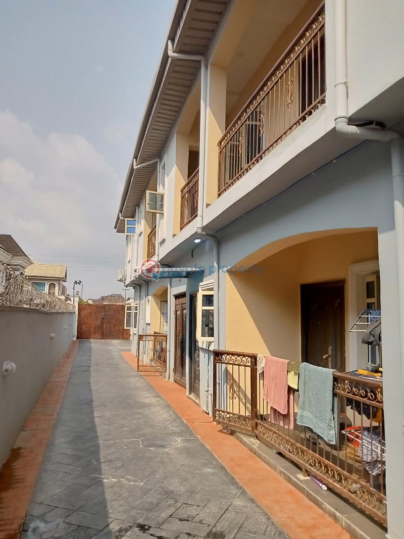 3 bedroom Block Of Flats For Rent Ago Palace Isolo Lagos - 0