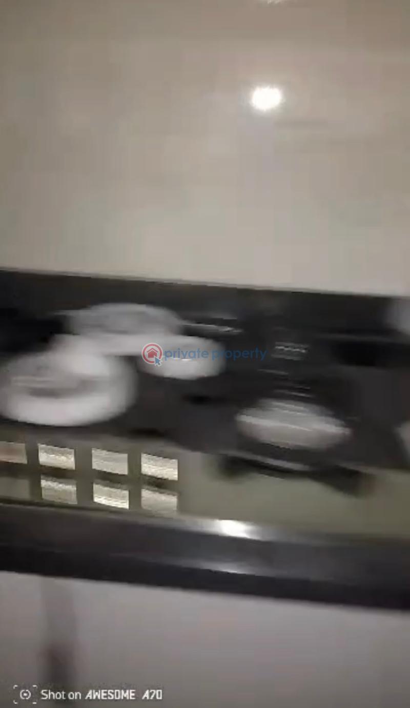 3 bedroom Flat & Apartment For Rent Ilupeju Lagos - 2