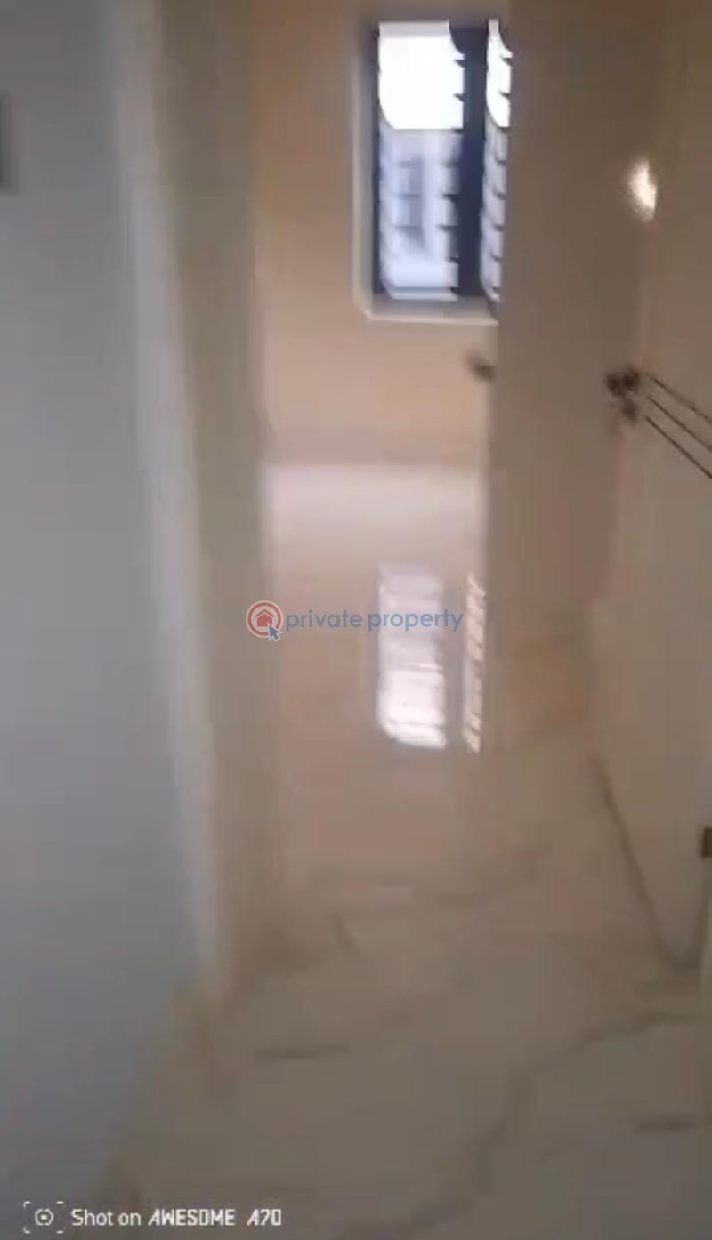 3 bedroom Flat & Apartment For Rent Ilupeju Lagos - 5