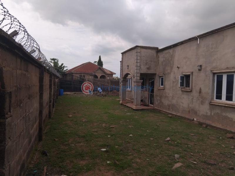 3 bedroom Detached Bungalow For Sale Wisdom Estate Akobo Ibadan Oyo - 8