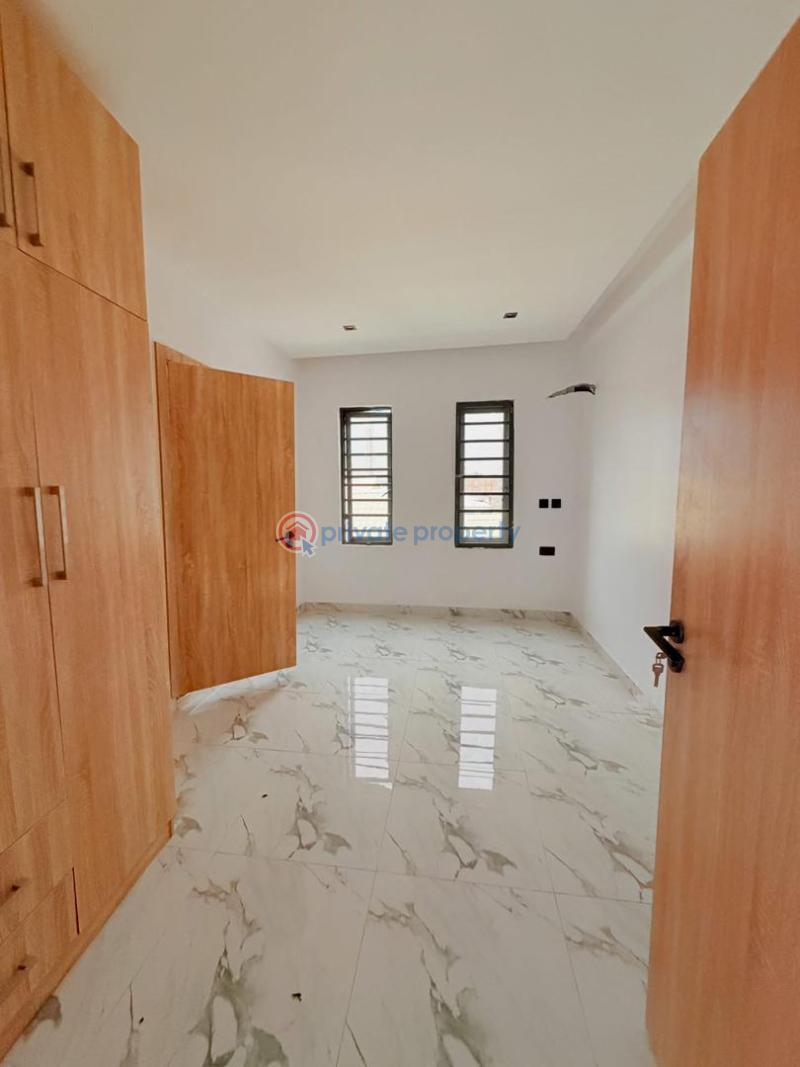 3 bedroom Flat & Apartment For Sale Yaba Lagos - 7