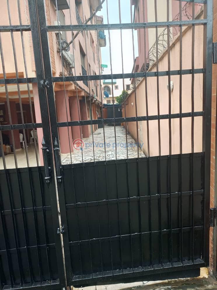 3 bedroom Block Of Flats For Sale Estate Ojodu Close To Ikeja Ojodu Lagos - 5