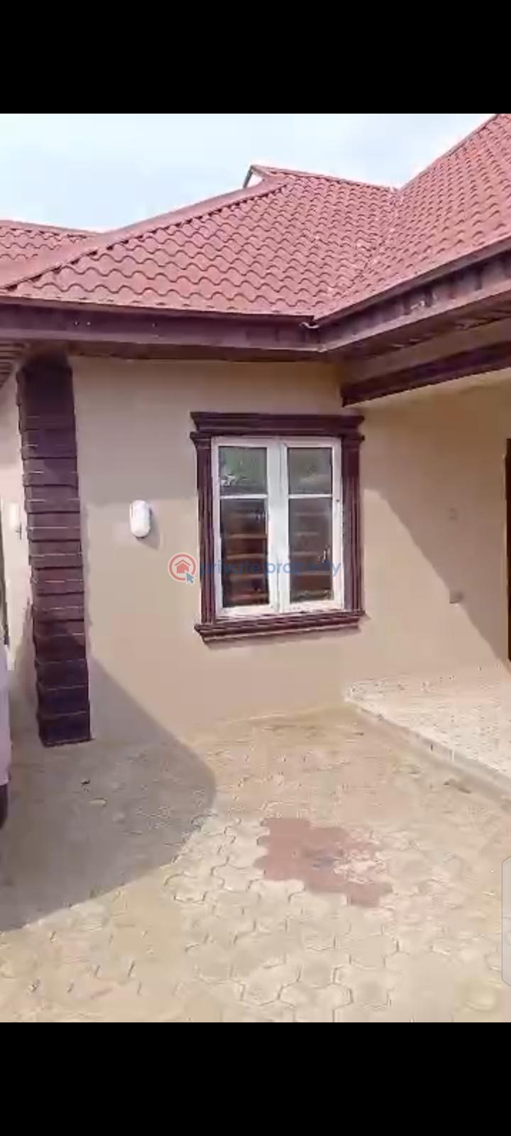 4 bedroom Bungalow For Sale Eruwen Ikorodu Ikorodu Lagos - 3