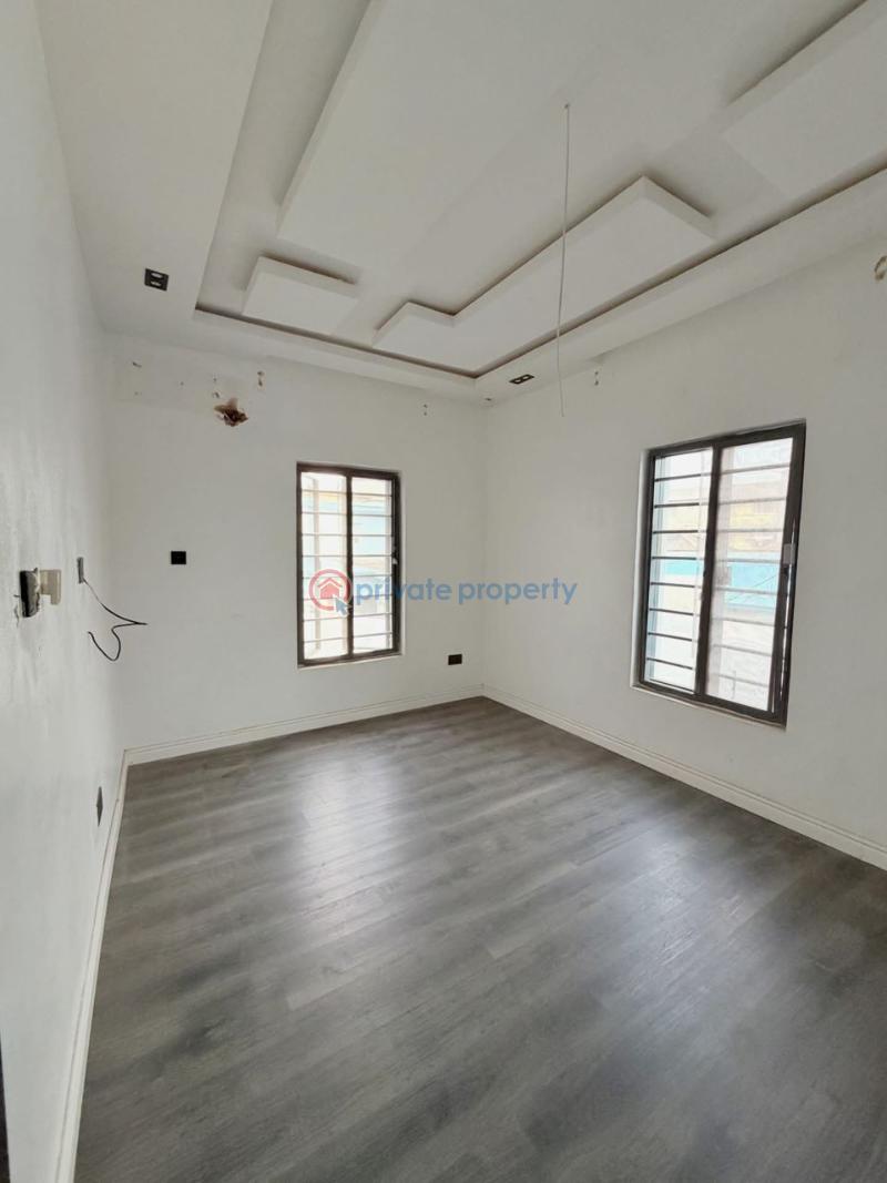 4 bedroom Detached Duplex For Sale Ajao Estate, Airport Road Ikeja Lagos - 5