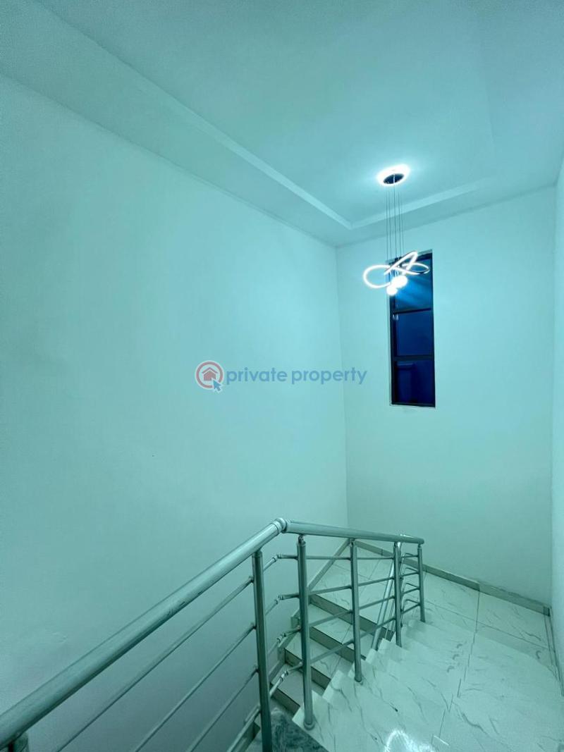 4 bedroom Semi detached Duplex For Sale Osapa Lekki Lagos - 12
