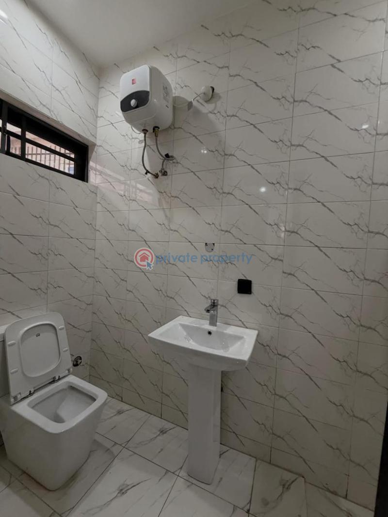 4 bedroom Semi detached Duplex For Sale Omole Phase 2 Ikeja Lagos - 3