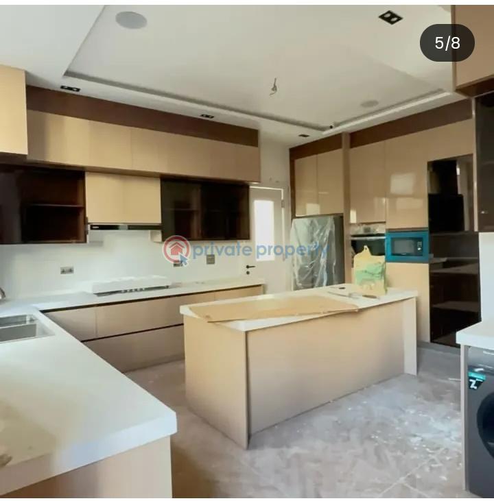 Executive 5 bedroom apartment - 4 5 bedroom Flat & Apartment For Sale Lekki Phase 1 Lagos - 4