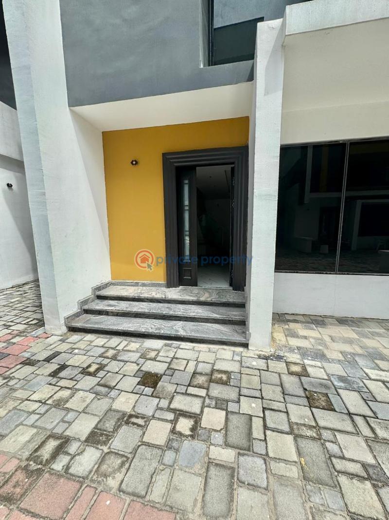 5 bedroom Detached Duplex For Sale Chevron Drive Lekki Lagos - 4