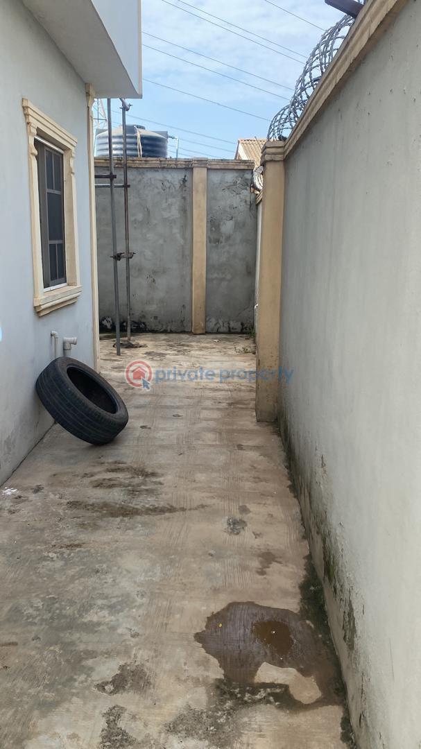 Executive 5 bedroom duplex with 2 bedroom flat - 5 5 bedroom Duplex For Sale Baruwa Ipaja Lagos - 5
