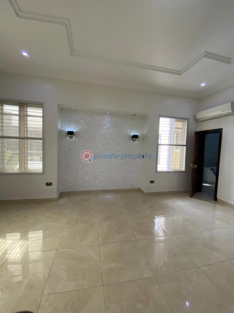 Executive 5 bedroom fully detached duplex in an exclusive estate - 7 5 bedroom Detached Duplex For Sale Osapa Lekki Lagos - 7