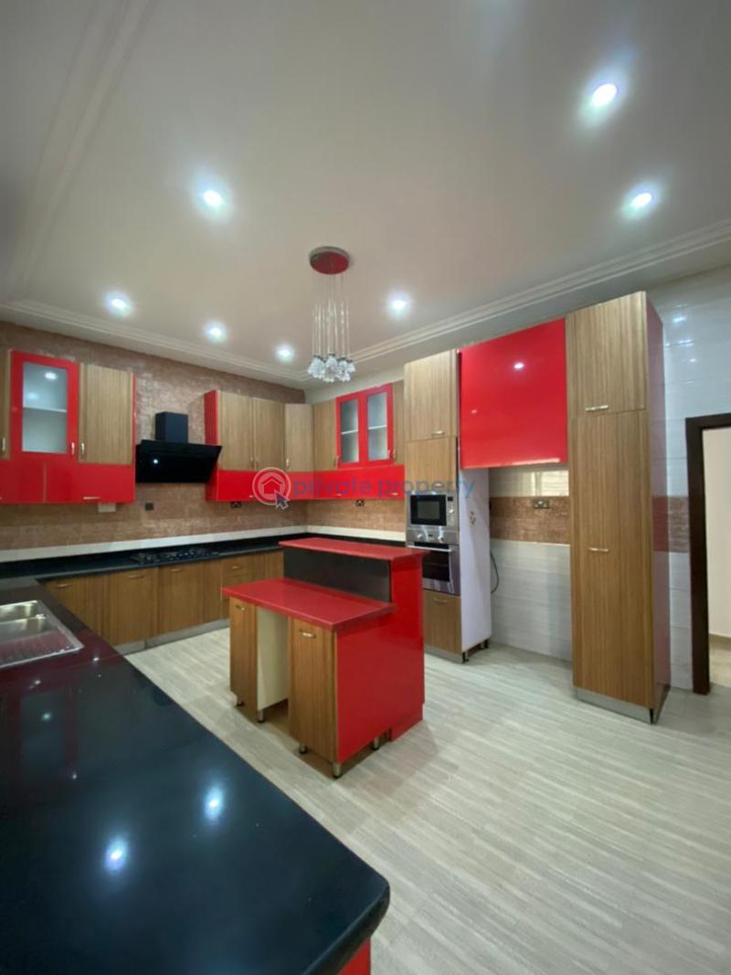 Executive 5 bedroom fully detached duplex in an exclusive estate - 4 5 bedroom Detached Duplex For Sale Osapa Lekki Lagos - 4