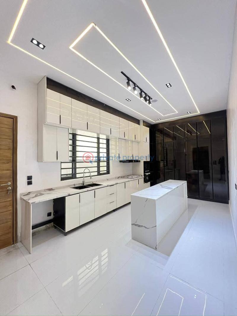 5 bedroom Detached Duplex For Sale Omole Phase 1 Ikeja Lagos - 1