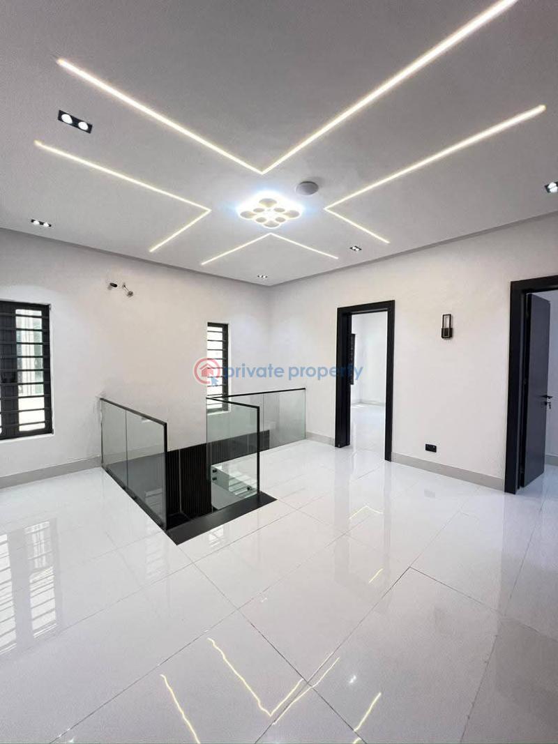 5 bedroom Detached Duplex For Sale Omole Phase 1 Ikeja Lagos - 6