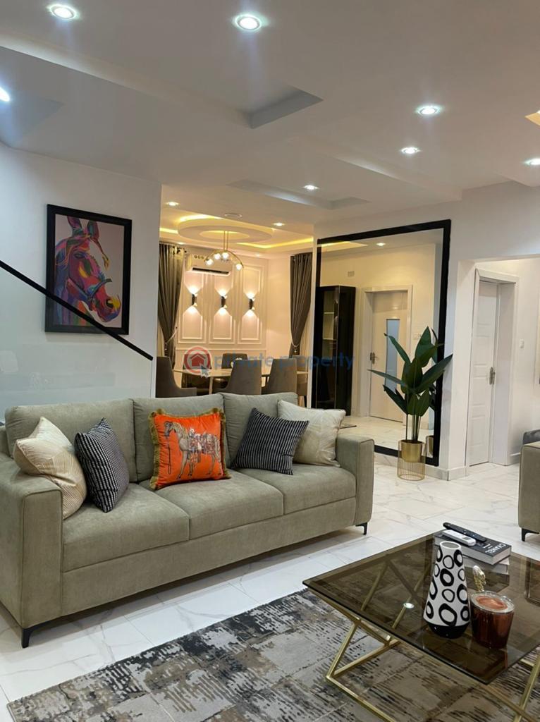 Executive 5bedroom duplex in a good location - 3 5 bedroom Detached Duplex For Sale Osapa London Lekki Lagos - 3