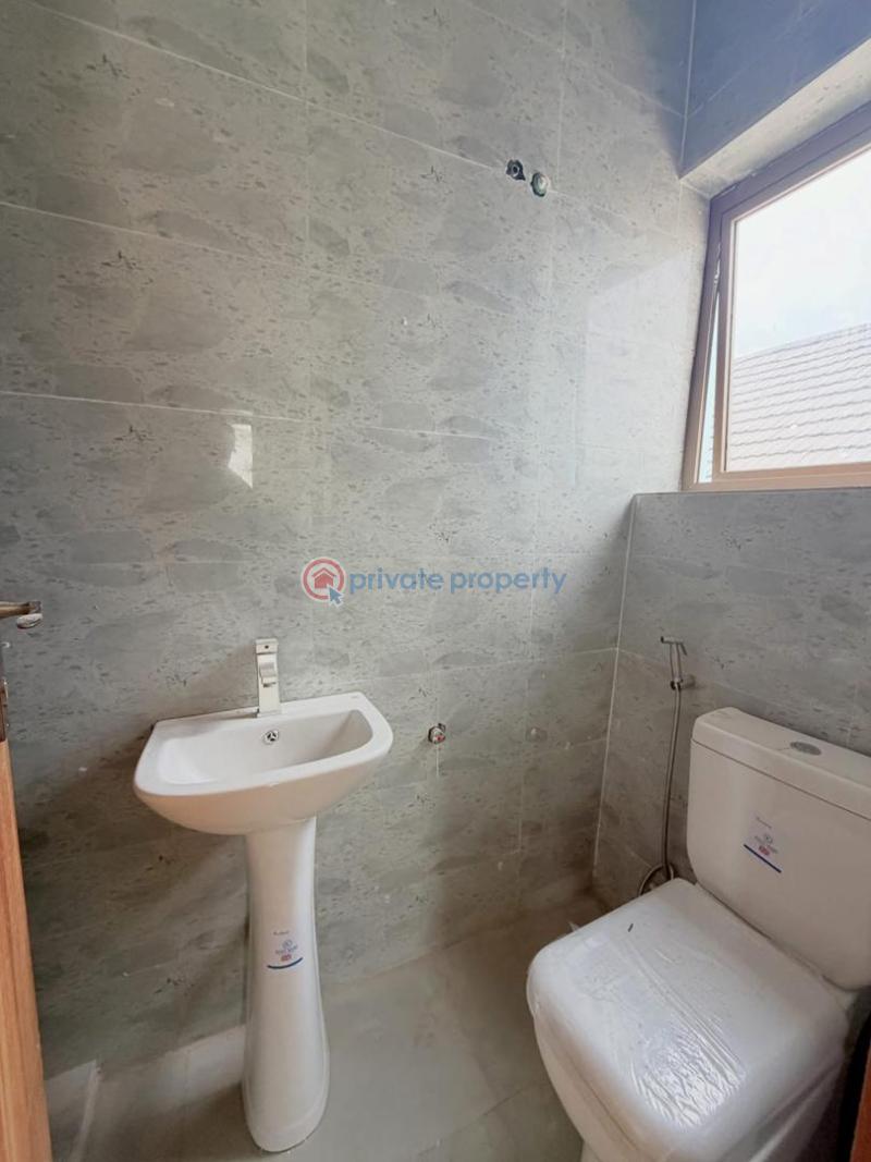 5 bedroom Detached Duplex For Sale Magodo Phase 2 Gra Magodo GRA Phase 2 Kosofe/Ikosi Lagos - 7