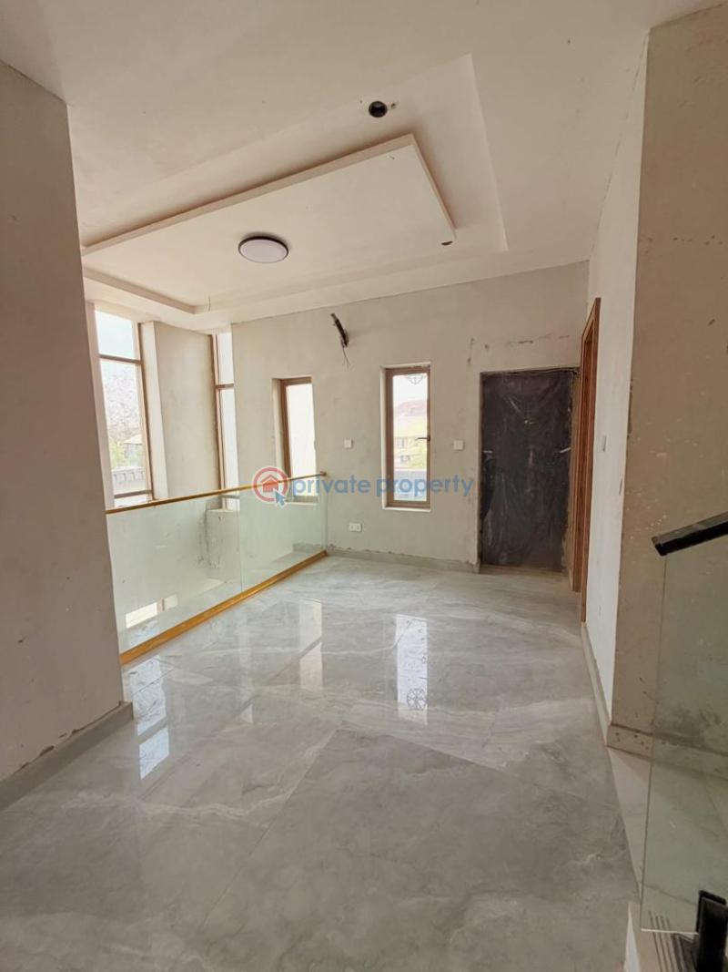 5 bedroom Detached Duplex For Sale Magodo Phase 2 Gra Magodo GRA Phase 2 Kosofe/Ikosi Lagos - 2