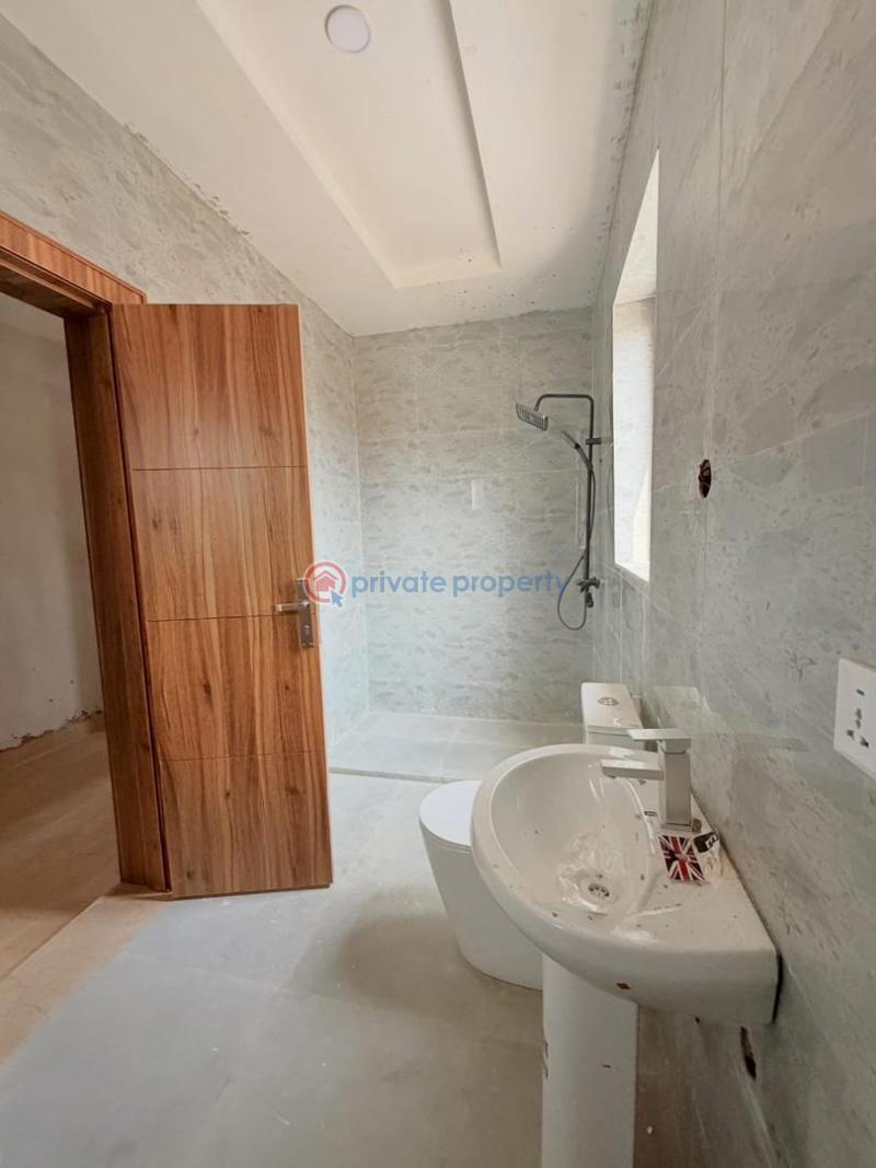 5 bedroom Detached Duplex For Sale Magodo Phase 2 Gra Magodo GRA Phase 2 Kosofe/Ikosi Lagos - 1