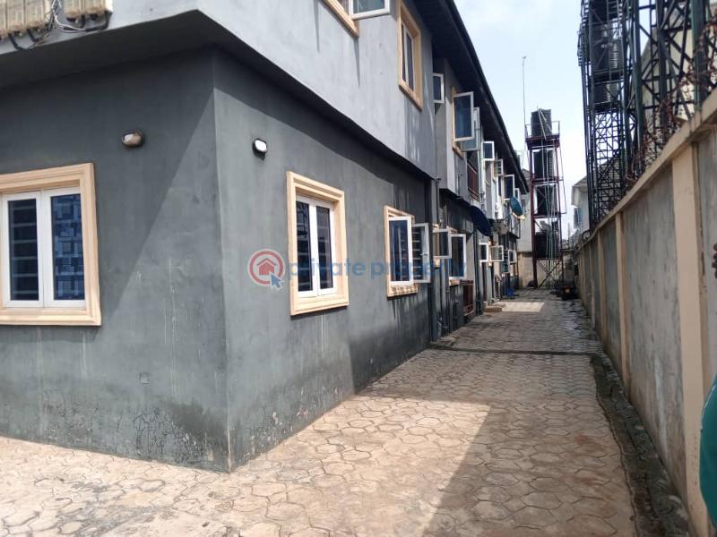 10 bedroom House For Sale Estate Gated Bus Stop Side Off Ipaja Road Close To Egbeda Alimosho Lagos - 6