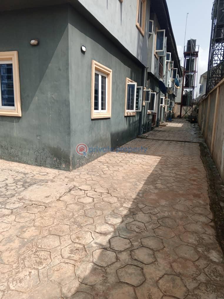 10 bedroom House For Sale Estate Gated Bus Stop Side Off Ipaja Road Close To Egbeda Alimosho Lagos - 11