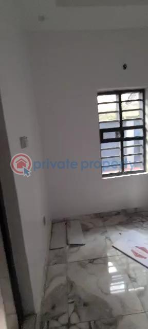 2 bedroom Block Of Flats For Rent Iwaya Yaba Lagos - 4