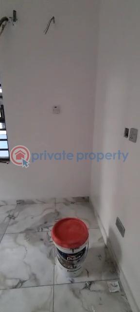 2 bedroom Block Of Flats For Rent Iwaya Yaba Lagos - 3