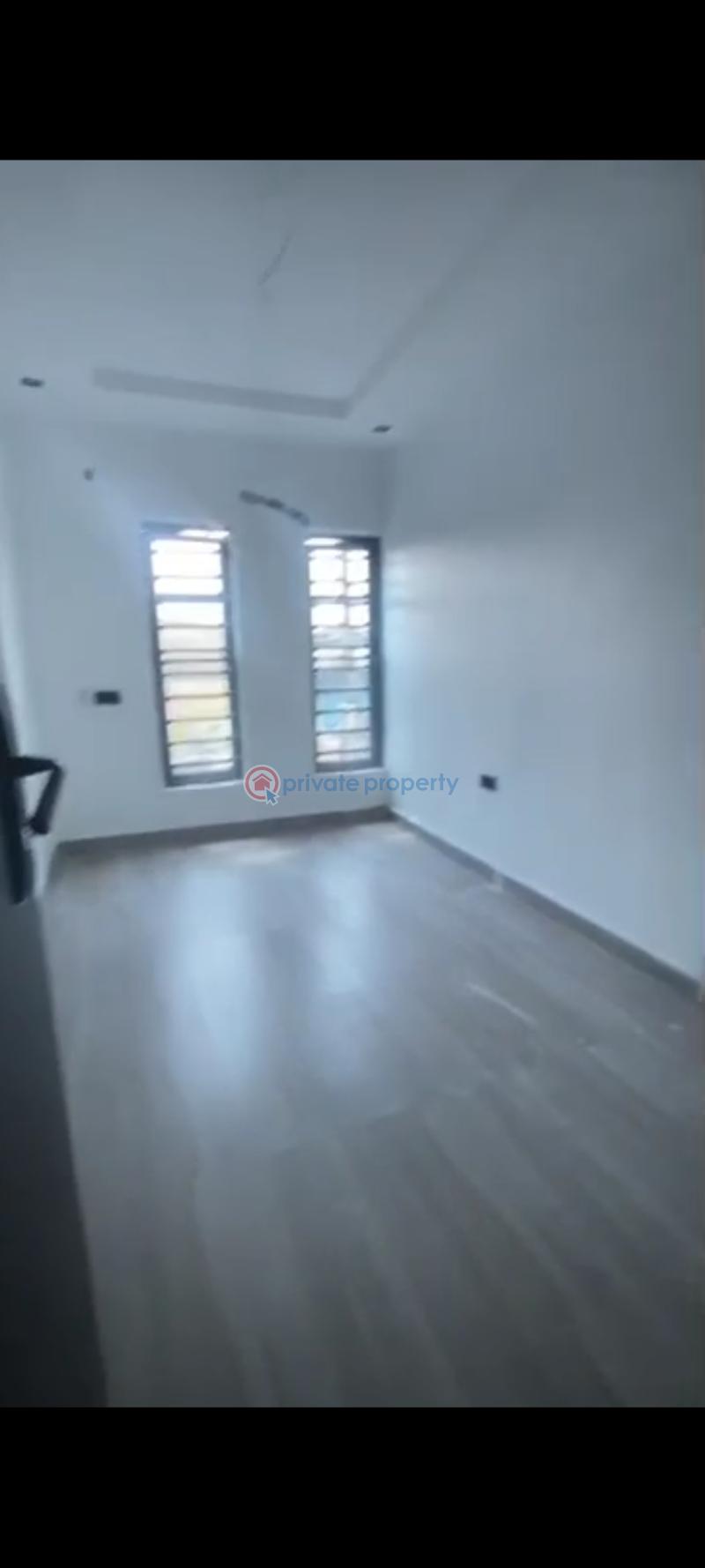 2 bedroom Block Of Flats For Rent Jibowu Yaba Lagos - 11