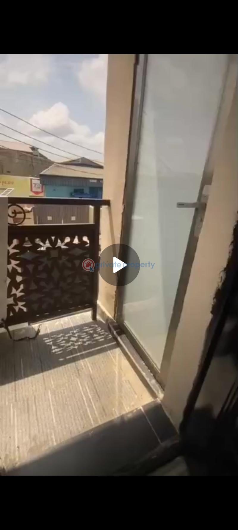 2 bedroom Block Of Flats For Rent Jibowu Yaba Lagos - 0