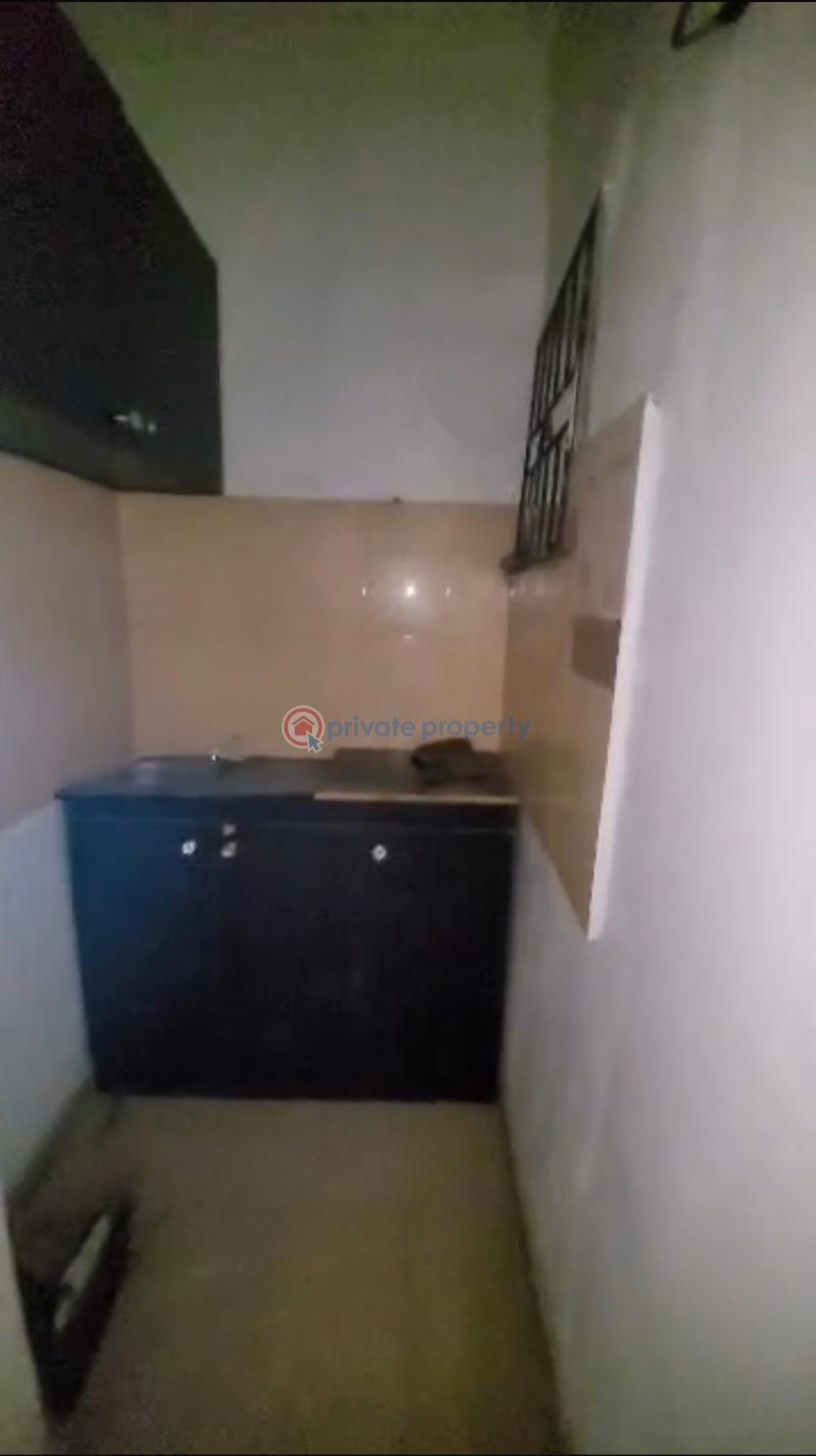 Self Contain For Rent Off Ojuelegba Road Surulere Lagos - 1