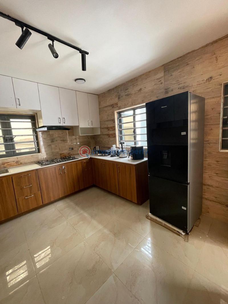 Executive excellent 4bedroom semi detached maisonette - 17 4 bedroom Maisonette For Sale Maryland Lagos - 17