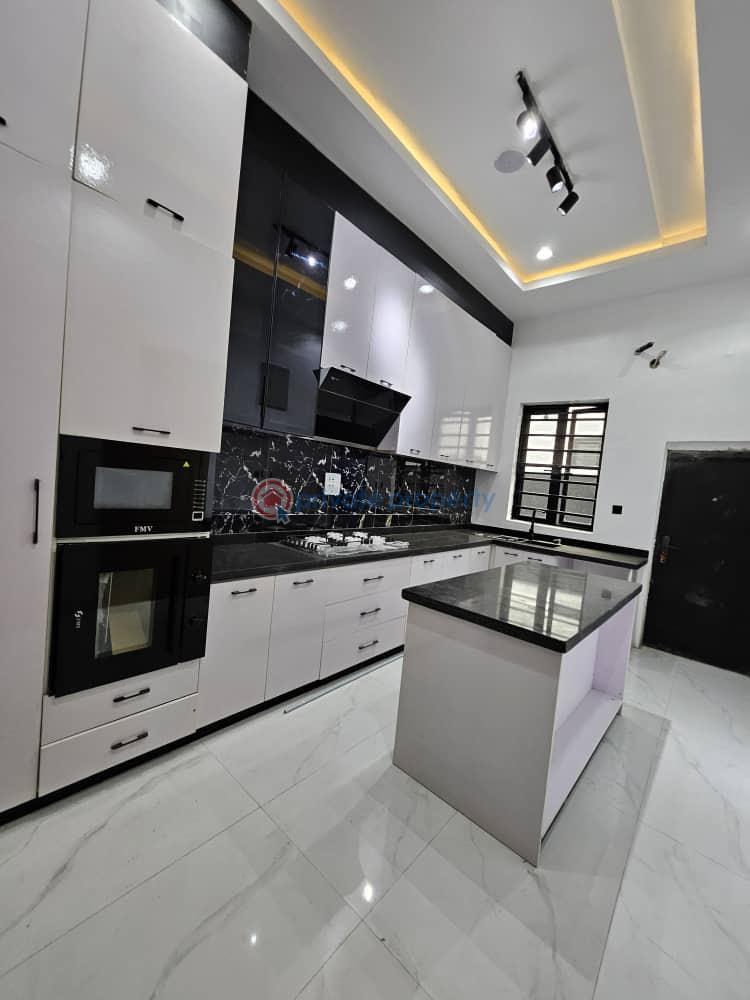 4 bedroom Semi detached Duplex For Rent Chevron Drive Lekki Lagos - 2