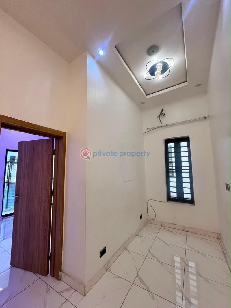 4 bedroom Semi detached Duplex For Rent Ikota Lekki Lagos - 18