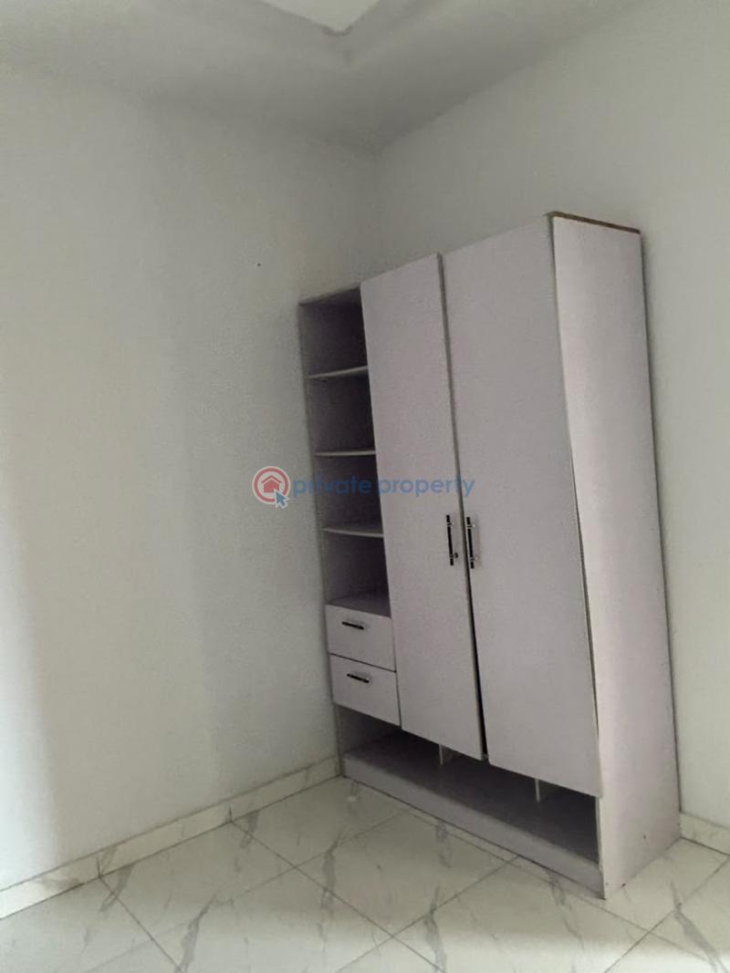 4 bedroom Terraced Duplex For Rent Lekki Phase 2 Lagos - 4