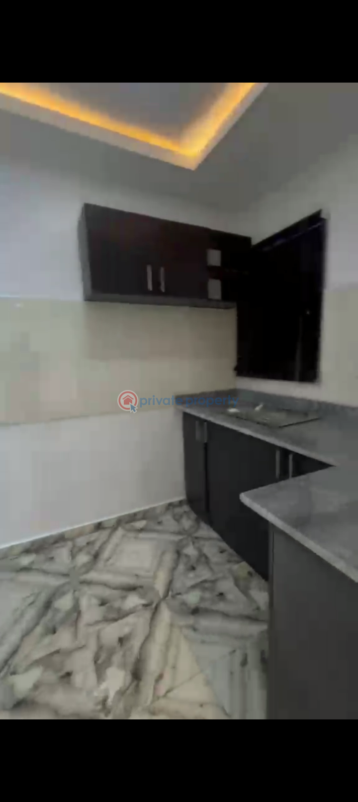 Flat & Apartment For Rent Close To Waec Office Yaba Lagos - 7