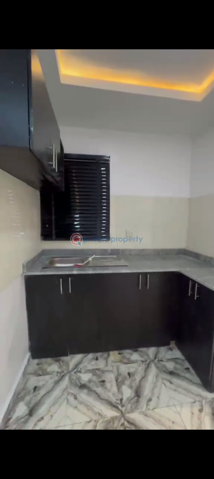Flat & Apartment For Rent Close To Waec Office Yaba Lagos - 12