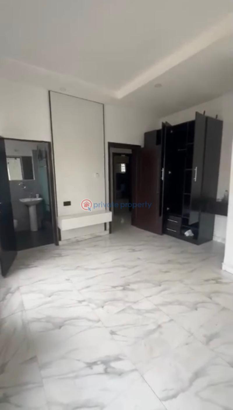 3 bedroom Flat & Apartment For Rent Off Herbert Macaulay Yaba Lagos - 5