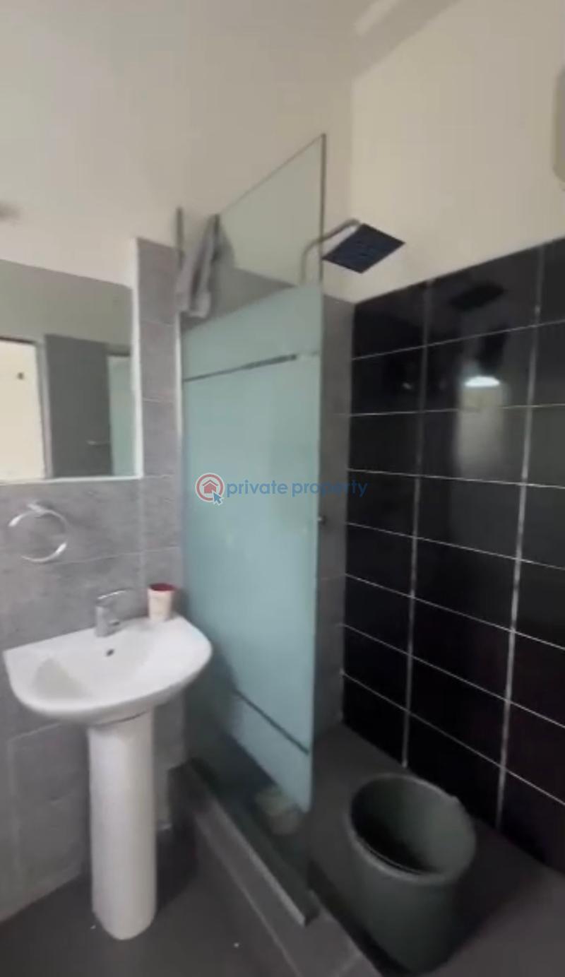 3 bedroom Flat & Apartment For Rent Off Herbert Macaulay Yaba Lagos - 6